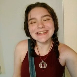 Meet your Posher, Cara nicole